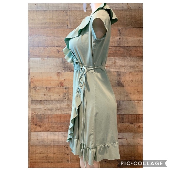 Matilda Jane Light as Air light green wrap dress Size small - Picture 4 of 5